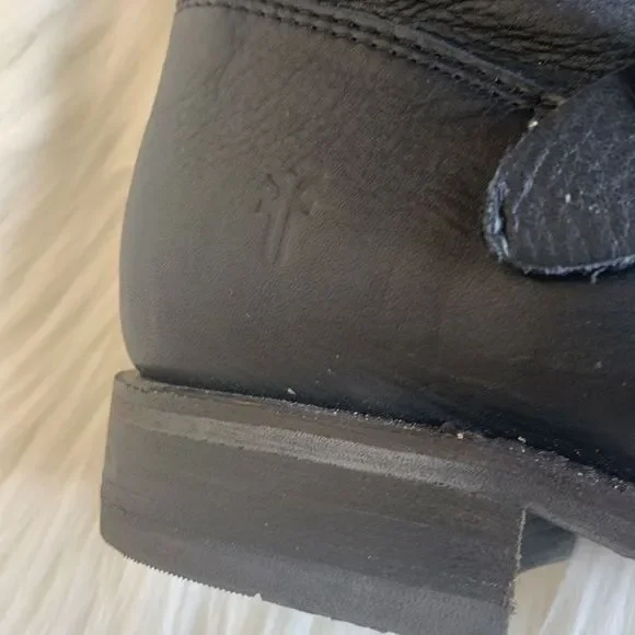 Frye Womens Veronica Short Bootie
Boots Black Leather Slouchy Moto
Ankle Boots S - Picture 15 of 16